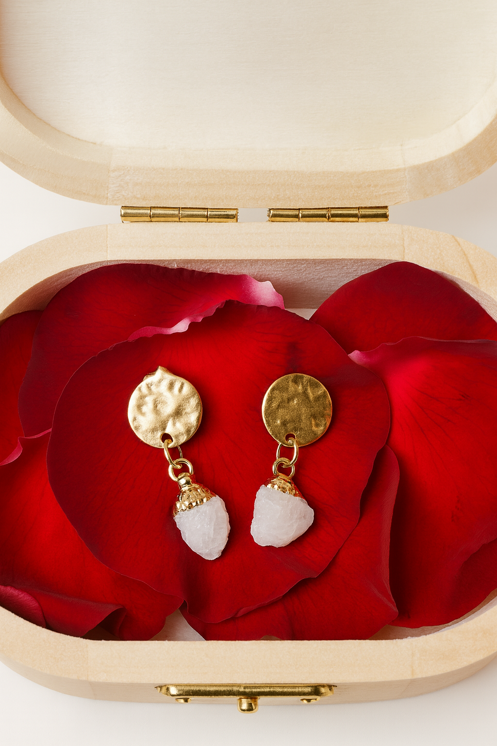 Orecchini Bottone Pietra della Luna ( Capricorno & Ariete )